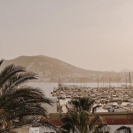 Aguas De Ibiza Grand Luxe Hotel - Small Luxury Hotel Of The World Santa Eularia des Riu Exterior photo